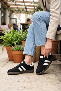 Related product image Daxtors Sneakers