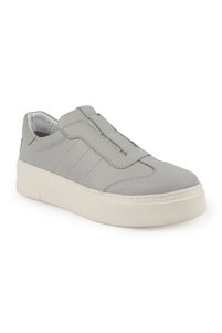 Related product image Libero Sneakers