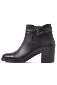 Related product image Gusse Boots