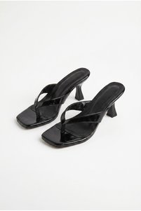 Related product image Şeker Portakalım Mules