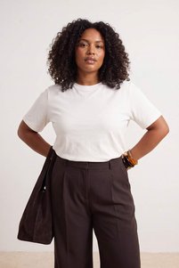 İlgili ürün resmi Trendyolmilla Curve T-Shirt
