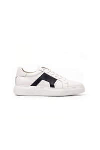 Related product image John May Sneakers