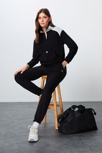 Related product image Tommy Life Sweatsuit sets