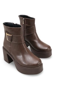 Related product image Riccon Boots