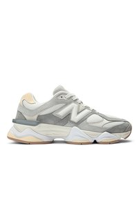 Related product image New Balance Sneakers