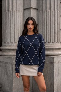 Zugehöriges Produktbild Valiberta Pullover
