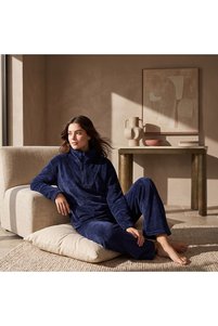 صورة المنتج ذات الصلة FAV أطقم بيجامات