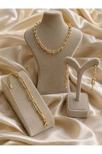 Related product image Valmont Bijou Jewelry Sets