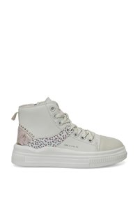 Related product image Kinetix Sneakers