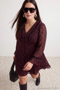 İlgili ürün resmi Trendyolmilla Curve Elbise