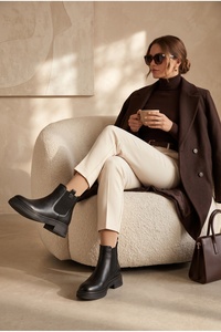 Related product image Daxtors Boots