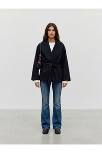 Zugehöriges Produktbild Vero Moda Jacken