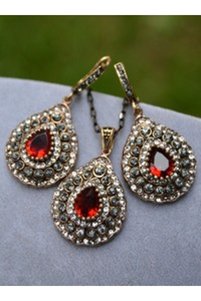 Related product image Stoneage Bijou Necklaces