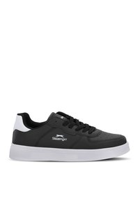 Related product image Slazenger Sneakers