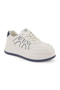 Related product image KRISTE BELL Sneakers