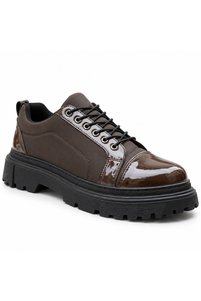 Related product image BESKAR Sneakers