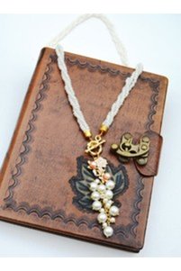 Related product image Stoneage Bijou Necklaces