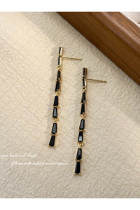 صورة المنتج ذات الصلة Take Two By Styli أقراط مرصعة