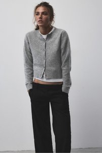 İlgili ürün resmi Pull & Bear Hırka