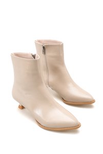 Related product image Riccon Boots