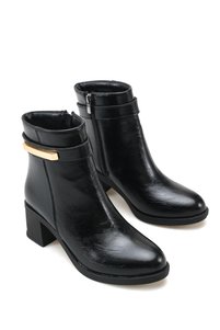 Related product image Riccon Boots