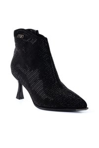 Related product image Guja Boots