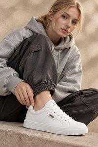Related product image Kinetix Sneakers