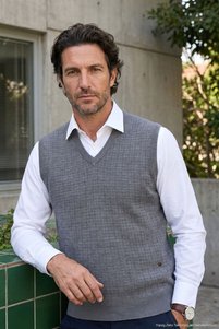 Related product image Çizgi Triko Sweater Vests