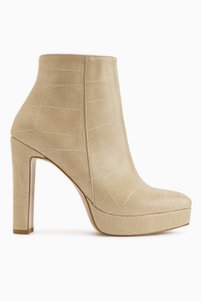 Related product image Limoya Boots