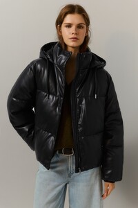 İlgili ürün resmi Pull & Bear Mont