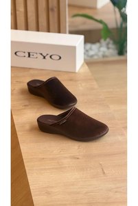 Related product image Ceyo Home Slippers