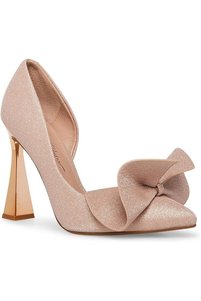صورة المنتج ذات الصلة Betsey Johnson أحذية بامبس
