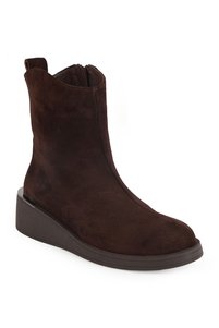 Related product image Libero Boots