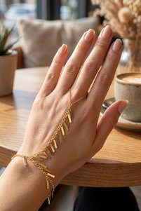 Related product image Skygo Bijou Hand Chains