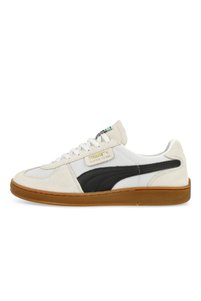 Related product image Puma Sneakers