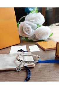 صورة المنتج ذات الصلة Accessories سلاسل يد