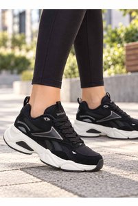 Related product image Reebok Sneakers