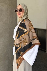 صورة المنتج ذات الصلة Madame Polo شالات