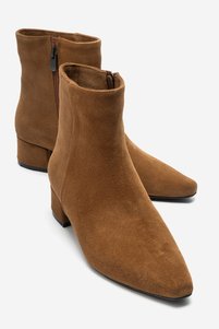 Related product image luvishoes Boots