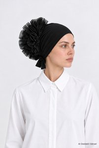 Related product image Armine Modest Bonnets