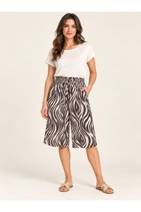 Related product image Trendline Shorts