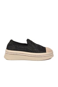 Related product image Voyager Flats