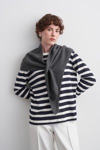 Related product image KADRİYE BAŞTÜRK Scarves