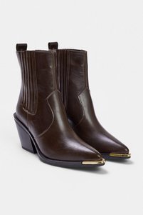 Related product image Trendyol Shoes Boots