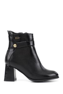 Related product image GÖNDERİ(R) Boots