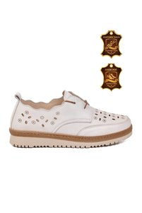 Related product image Voyager Flats
