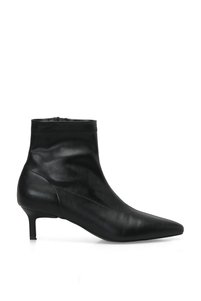 Related product image Polaris Flats