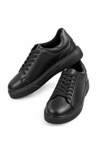Related product image YALÇIN Sneakers