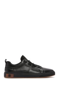 Related product image Derimod Sneakers
