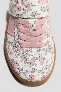 Related product image H&M Sneakers